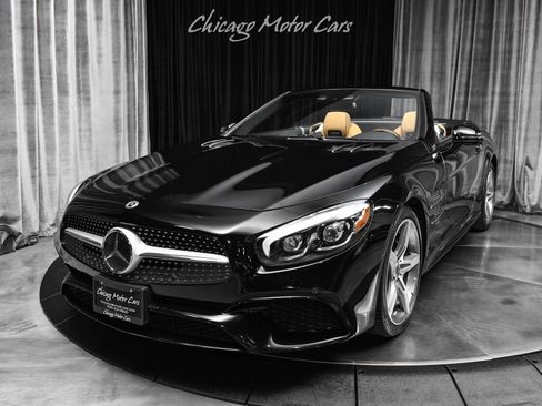 Used 2019 Mercedes-Benz SL 550 image 2