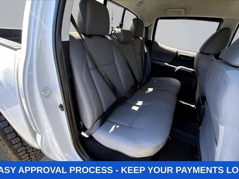 Used 2021 Toyota Tacoma SR AWD/4WD image 31