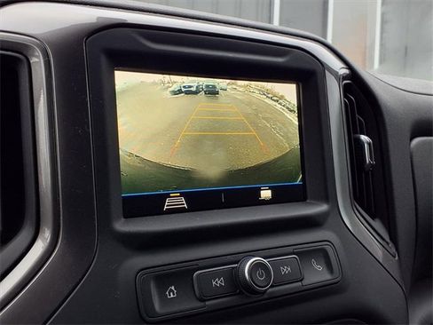 Used 2019 Chevrolet Silverado 1500 Custom w/ Custom Value Package image 7