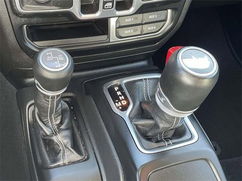 Used 2023 Jeep Wrangler Unlimited Sahara image 2