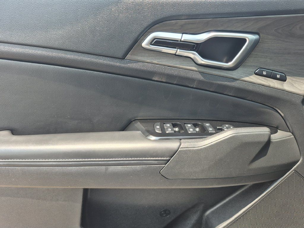 Used 2023 Kia Sportage X-Pro AWD/4WD image 7