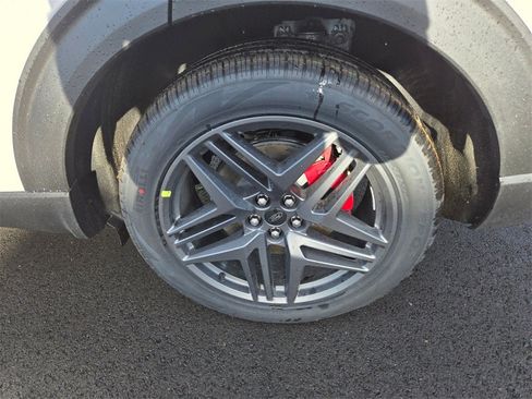 New 2026 Ford Explorer ST image 8