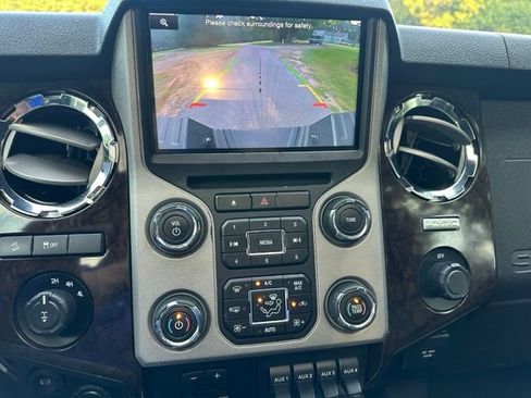 Used 2016 Ford F250 Platinum w/ FX4 Off-Road Package AWD/4WD image 14