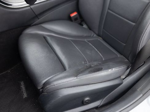 Used 2019 Mercedes-Benz C 300 Sedan image 23
