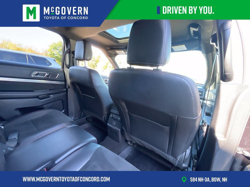 Used 2019 Ford Explorer XLT w/ Equipment Group 202A AWD/4WD image 21