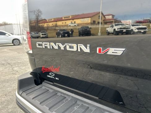 Used 2019 GMC Canyon SLE image 14
