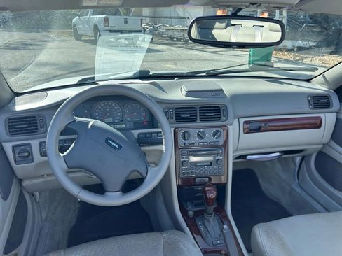 Used 2001 Volvo C70 LT image 6