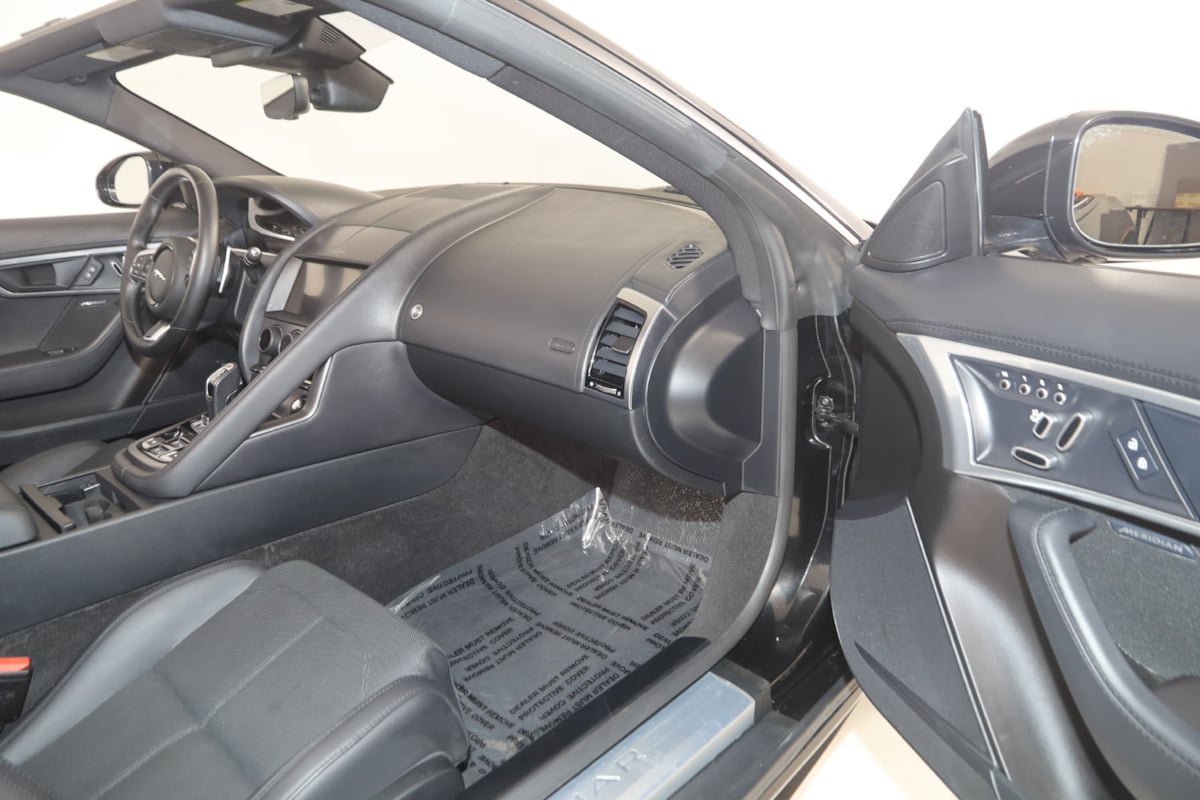 Used 2024 Jaguar F-TYPE R-Dynamic RWD image 54