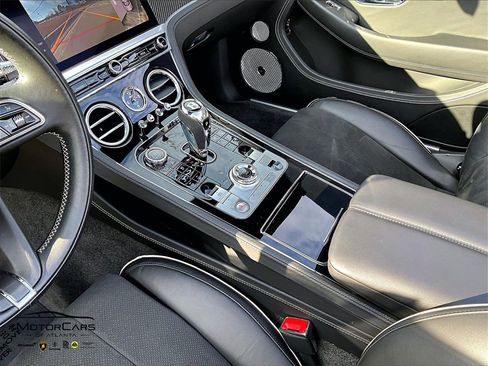 Used 2023 Bentley Continental GT V8 image 17