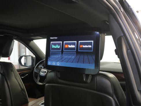 Used 2024 GMC Yukon Denali Ultimate image 16