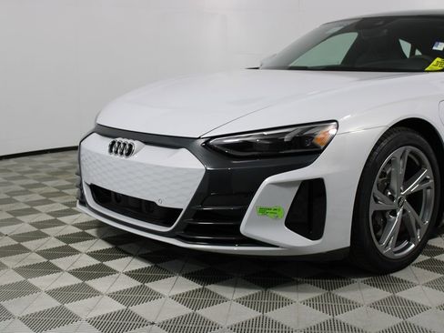 Used 2023 Audi e-tron GT Premium Plus image 42