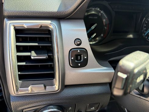 Used 2019 Ford Ranger XLT w/ Equipment Group 301A Mid AWD/4WD image 13