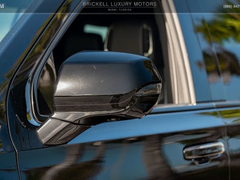 Used 2023 Cadillac Escalade ESV Luxury image 53