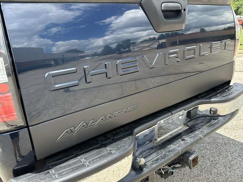 Used 2006 Chevrolet Avalanche LS RWD image 12