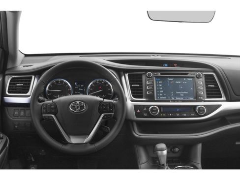 Used 2019 Toyota Highlander XLE FWD image 5