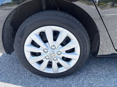 Used 2019 Nissan Sentra S FWD image 32