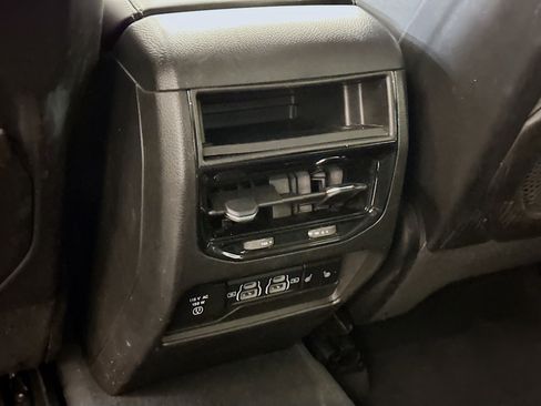 Used 2022 Jeep Grand Cherokee Limited 4xe image 29