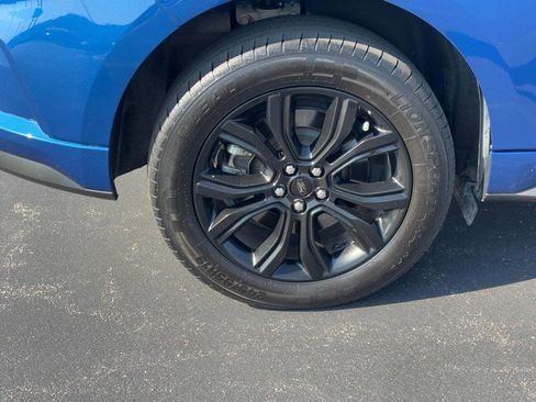 Used 2022 Ford Edge SE w/ Black Appearance Package image 4