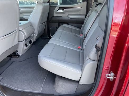 Used 2024 GMC Sierra 1500 SLT w/ X31 Off-Road Package image 13