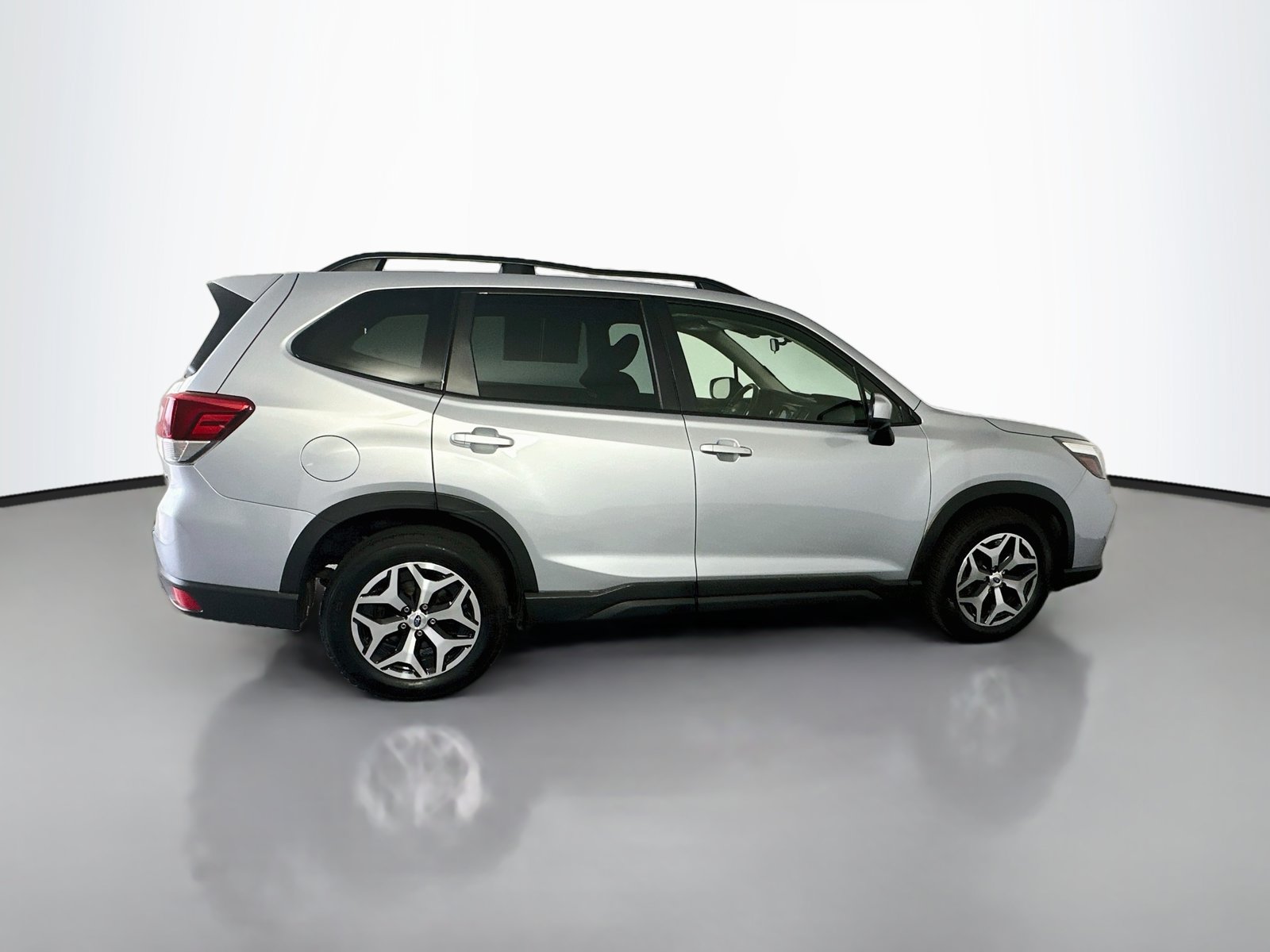 Used 2021 Subaru Forester Premium AWD/4WD image 8