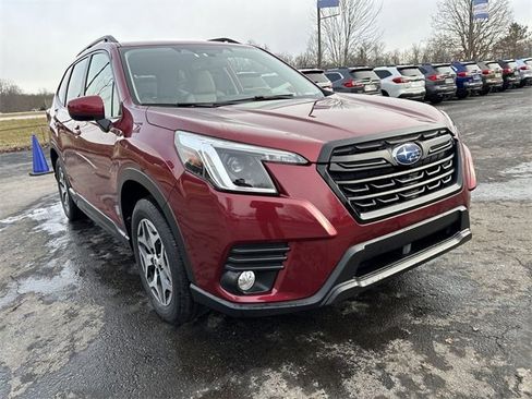 Used 2023 Subaru Forester Premium w/ Popular Package #3 image 2