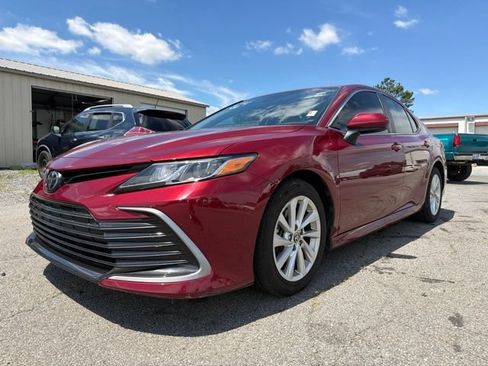Used 2021 Toyota Camry LE FWD image 1