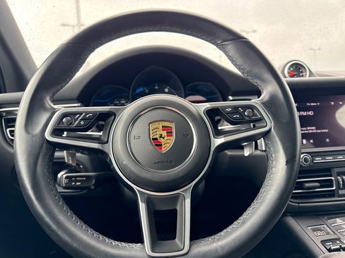 Used 2021 Porsche Macan AWD/4WD image 16