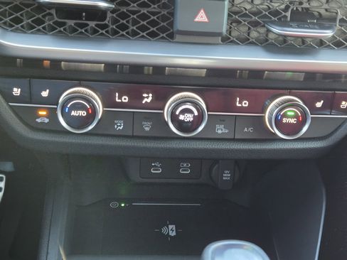 Certified 2025 Acura ADX A-Spec image 28