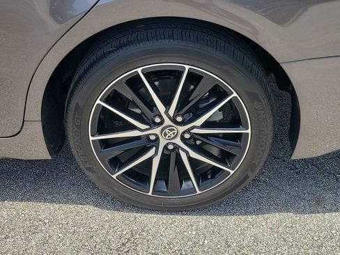 Used 2024 Toyota Camry SE FWD image 5