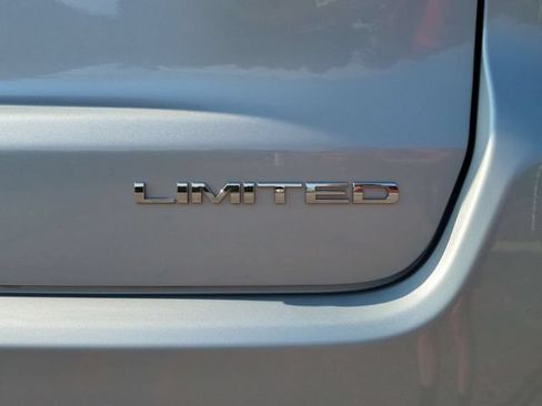 Used 2024 Jeep Compass Limited AWD/4WD image 9
