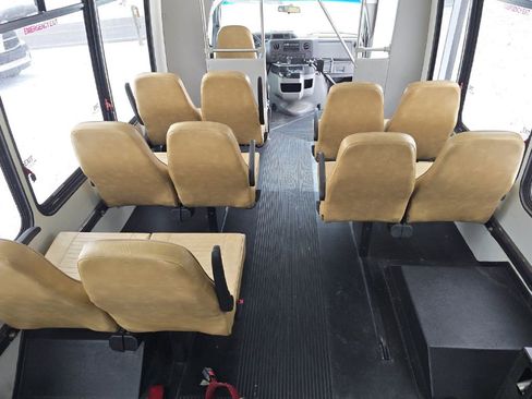 Used 2011 Ford E-450 and Econoline 450 Super Duty w/ Shuttle Bus Prep Pkg image 14