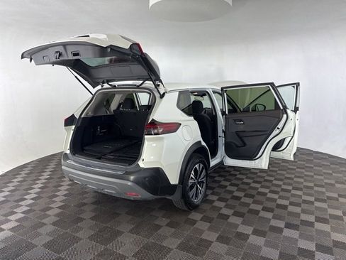 Certified 2023 Nissan Rogue SV image 12