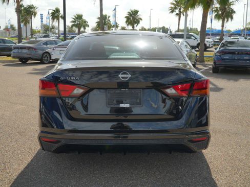 Used 2024 Nissan Altima 2.5 S FWD image 10