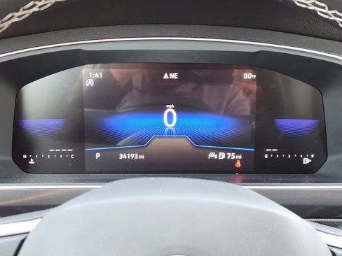 Used 2023 Volkswagen Tiguan SE image 13