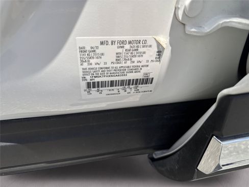 Used 2022 Ford Explorer Limited w/ Equipment Group 301A RWD image 39