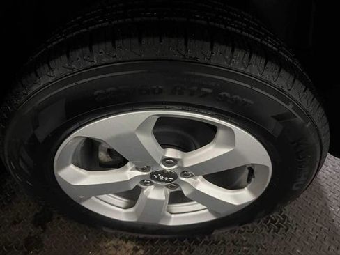 Certified 2017 Jeep Compass Latitude w/ Popular Equipment Group image 9