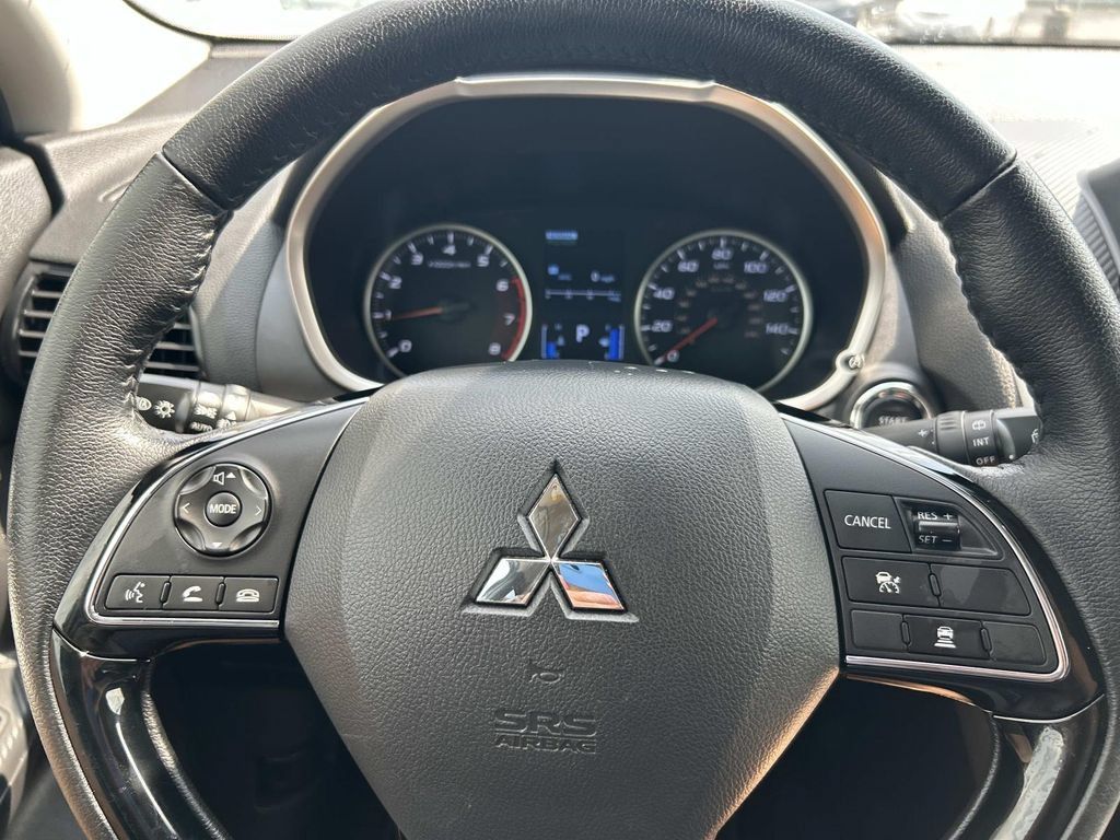 Used 2024 Mitsubishi Eclipse Cross SE AWD/4WD image 35