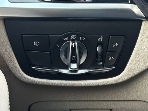 Used 2021 BMW X3 xDrive30i w/ Premium Package image 25