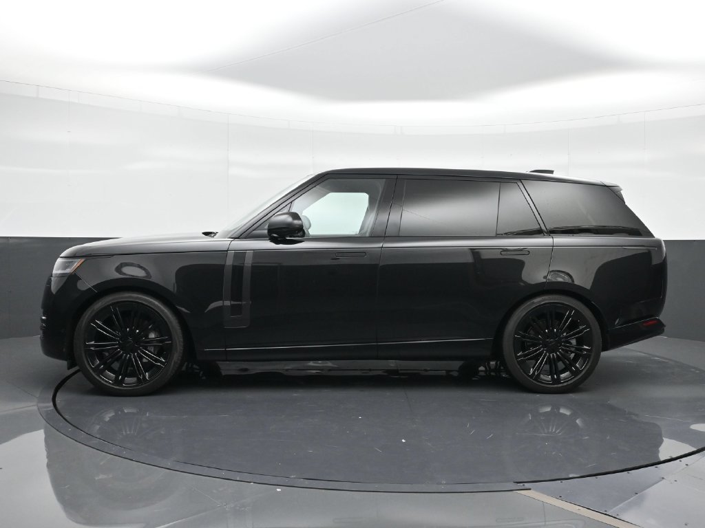Used 2026 Land Rover Range Rover Long Wheelbase SE AWD/4WD image 3