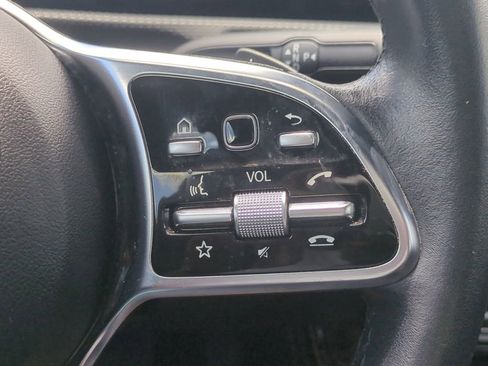 Used 2023 Mercedes-Benz CLA 250 w/ Premium Package image 28