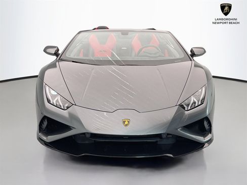 Used 2023 Lamborghini Huracan EVO RWD image 2