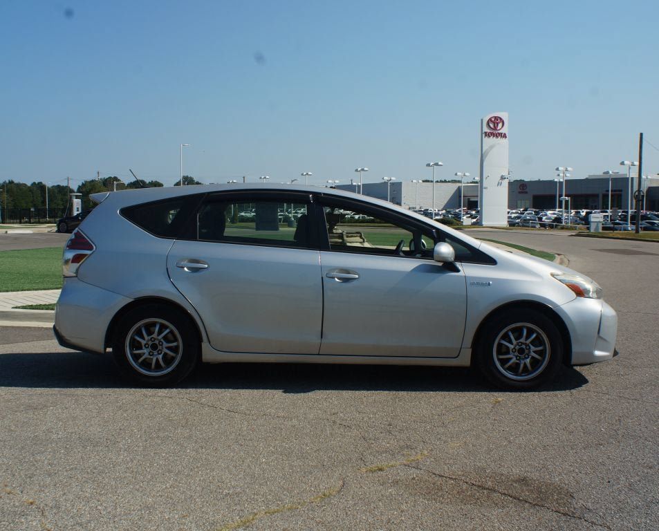 Used 2015 Toyota Prius V Three FWD image 14