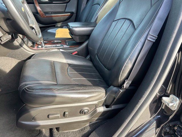 Used 2013 Chevrolet Traverse LTZ FWD image 15