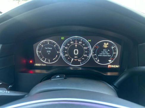 Used 2015 Cadillac Escalade Luxury image 41