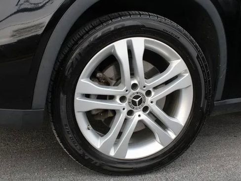 Used 2018 Mercedes-Benz GLA 250 4MATIC image 50