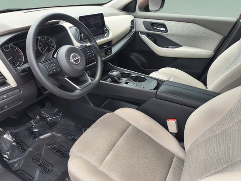 Certified 2023 Nissan Rogue SV FWD image 21