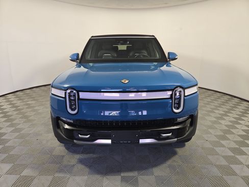 Used 2024 Rivian R1S Adventure Dual AWD/4WD image 8