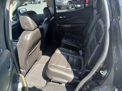 Used 2019 GMC Acadia Denali image 20