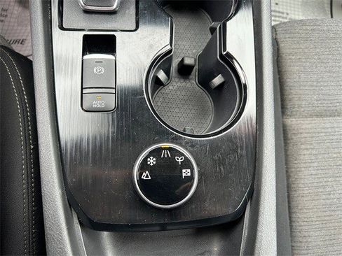 Used 2023 Nissan Rogue SV image 19
