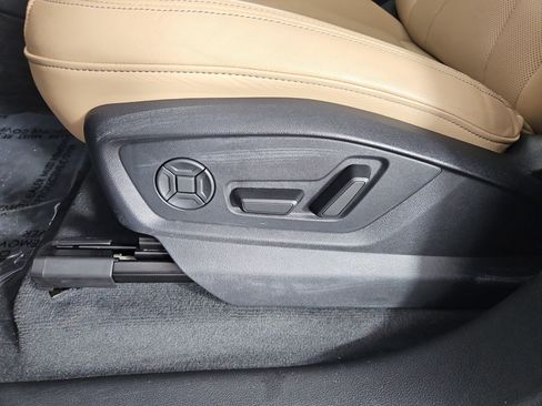 Certified 2025 Audi Q7 2.0T Premium Plus w/ Premium Plus Package image 19